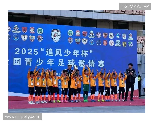 凯恩捐资百万助力青训发展，支持足球未来人才培养