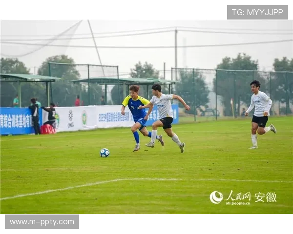 寒夜足球赛事全勤参与,业余球员热情不减 寒夜足球赛事全勤参与,业余球员热情不减