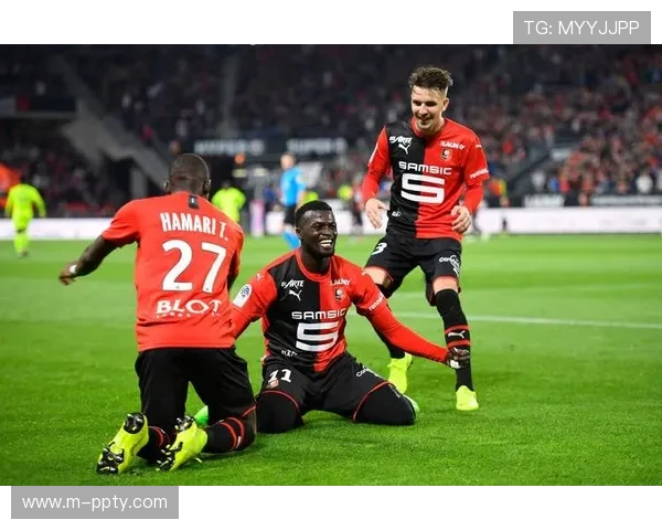 法甲保级队普遍提升防线宽度，应对豪门边后卫插上助攻