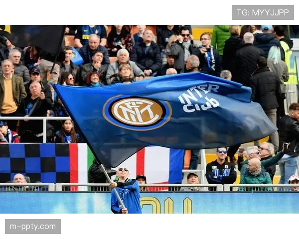 设施升级：多个参赛俱乐部主场为迎接欧冠比赛，完成LED广告板更新